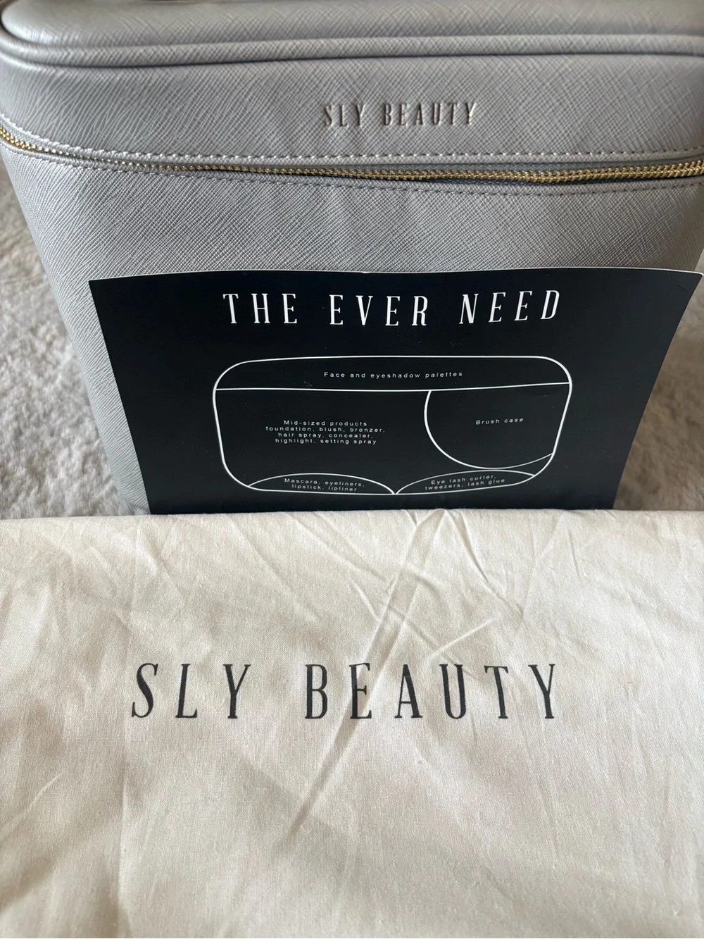 SLY Beauty The Ever Need Makeup Train Case Gray NWOT + Mirror & Brush Case